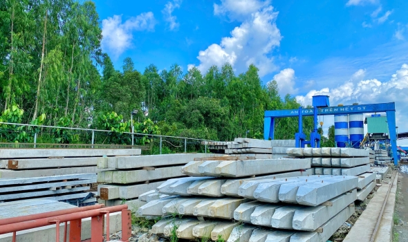 CỌC DÂN DỤNG CÓ SẴN TẠI XƯỞNG HẠ TẦNG TÂN PHƯỚC - GIAO HÀNG TOÀN MIỀN TÂY