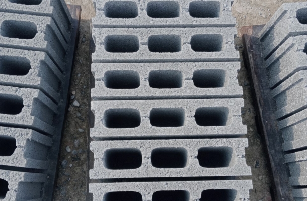 NHÀ MÁY SẢN XUẤT GẠCH BLOCK - GẠCH KHÔNG NUNG